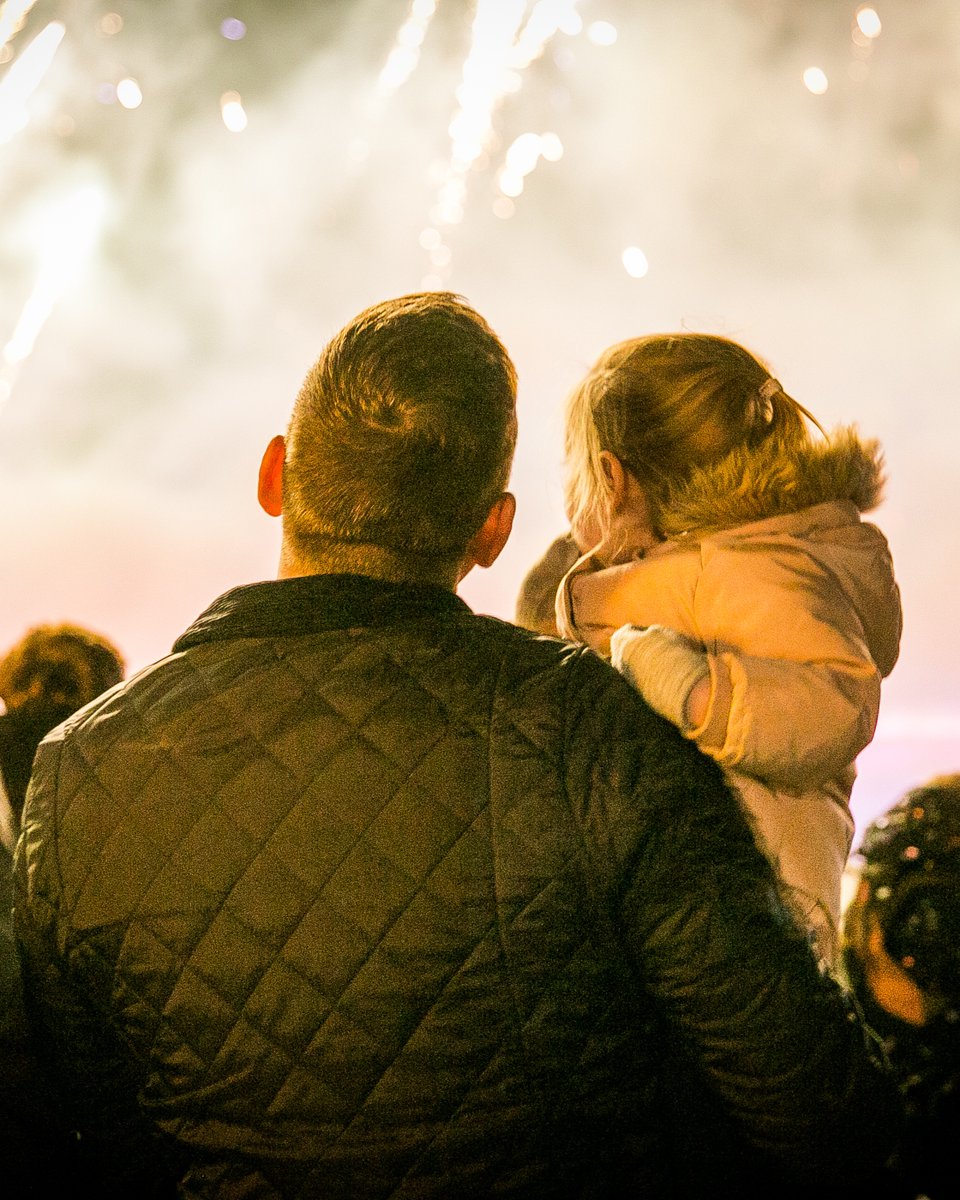 leedscastleuk's tweet image. The wait is over... tickets for our Fireworks Spectacular are now LIVE! 🎆

Grab yours and join us for an unforgettable night under the stars on 7th &amp;amp; 8th November ✨ 

Book Now: zurl.co/rURkZ 

#LeedsCastle #Fireworks #NovemberEvents #LeedsCastleFireworks