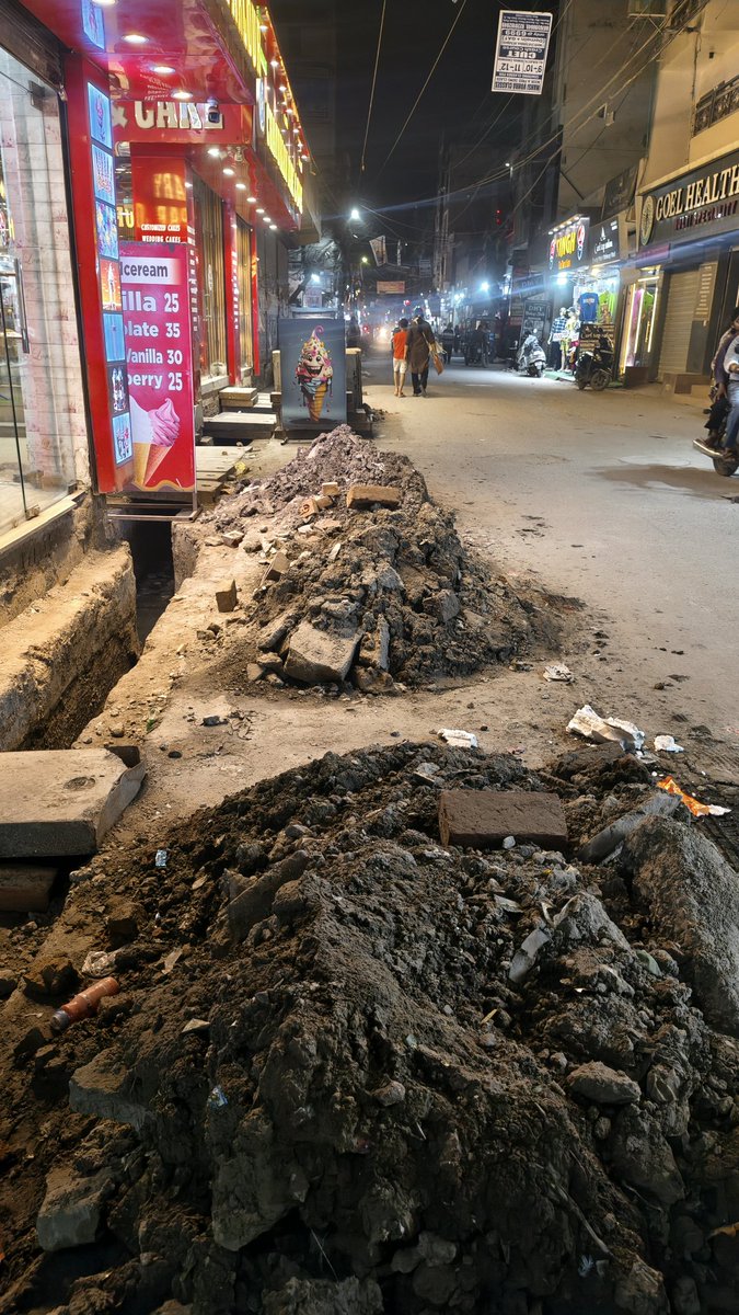 chaudharyelesh's tweet image. @PawanSharmabjp1.@DelhiJalBoard @khurpenchh. I had previously raised this issue on 12 April. Since then, the situation on Rama Park Road has worsened significantly. This clearly reflects poor planning and a waste of public funds. #taxpayers #mla #sewer