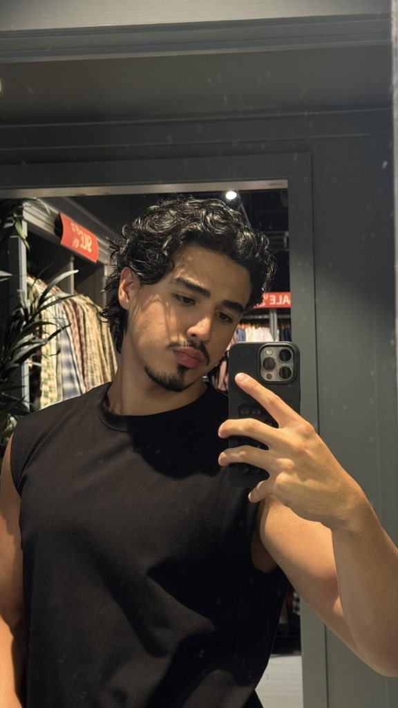 Malik | مالك tweet media