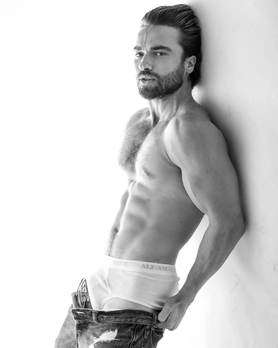 #NewPost 🥵
Instagram Hotties
More images: faggalicious.blogspot.com/2026/04/instag…

Instagram: instagram.com/faggaliciousbl…

#malemodels #malebeauty #hotboys #hotbody #instagram