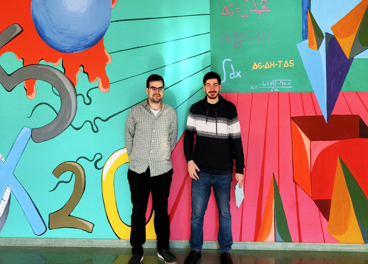 CanalUGR's tweet image. 📐 ¿Y si la clave para entender la energía cuántica estuviera en la geometría? ⚛️

🔬 Físicos de la #UGR y de la @Univcordoba proponen un nuevo marco donde el calor y la temperatura se explican a través de las curvas y las formas matemáticas

👇 
canal.ugr.es/noticia/formul…