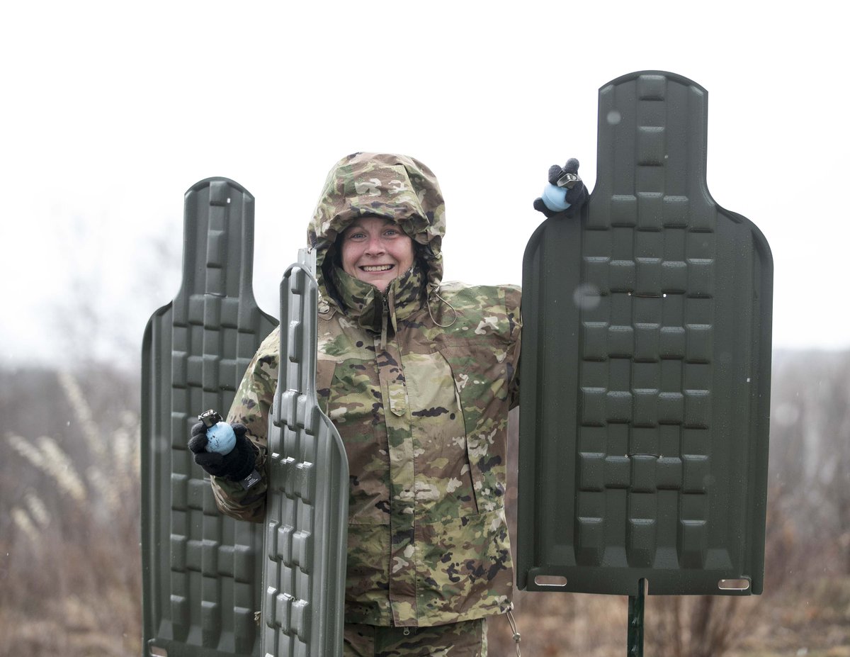 Minnesota National Guard tweet media