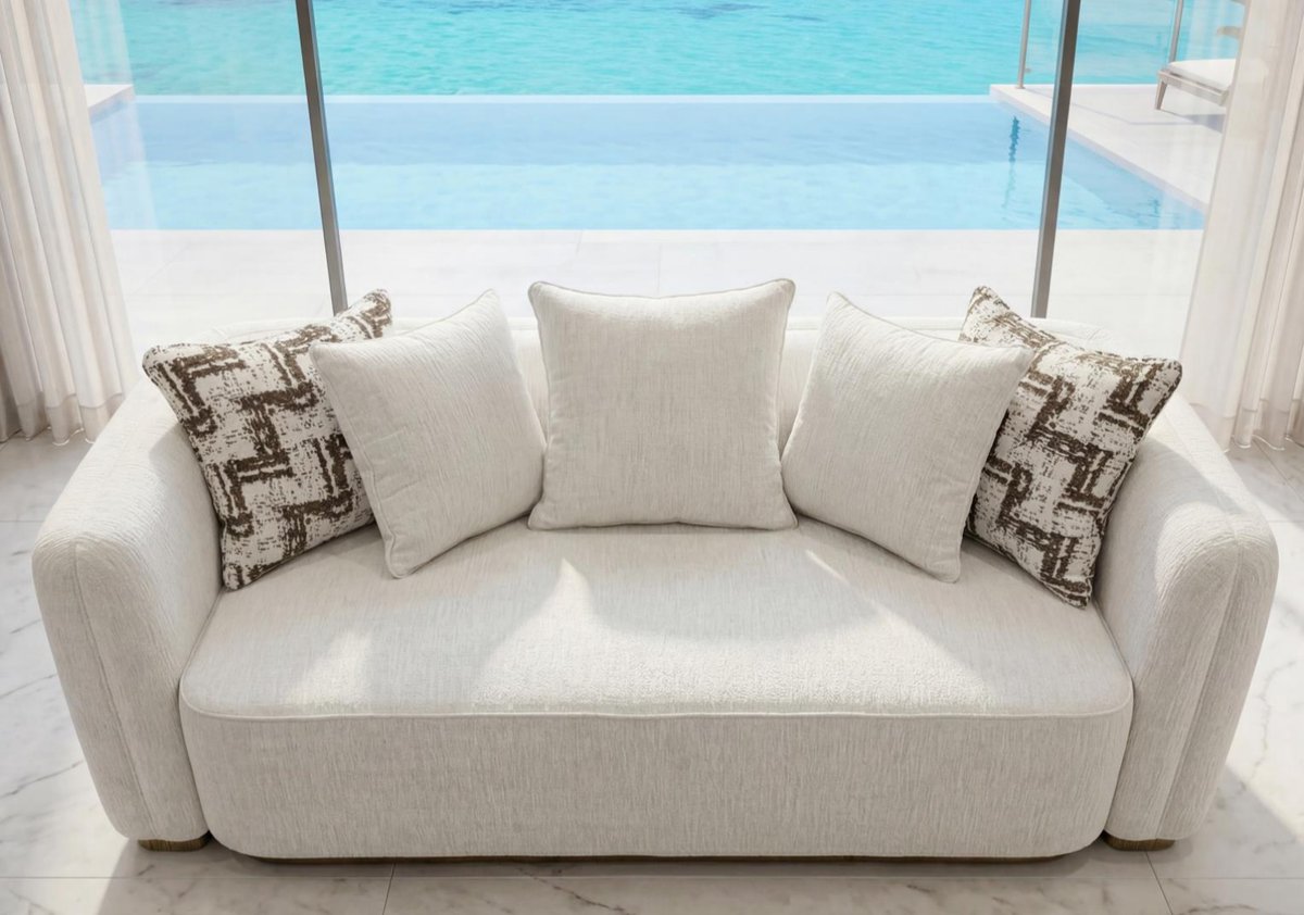 MassaGallery's tweet image. Level up your living room with this ultimate modern sofa set! 🌟 The perfect chic home. 🥂✨

✨ Elegant Curved Design

⚪ Cream Bouclé Fabric

🎨 Designer Accent Pillows

☁️ Plush Minimalist Style

DM to order! 📩

#LivingRoomGoals #ModernHome #MassaGallery