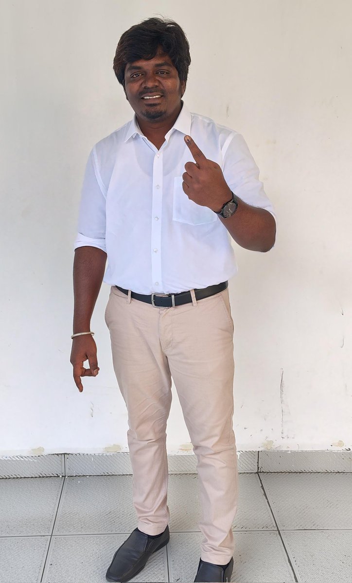 Loyola Mani tweet media