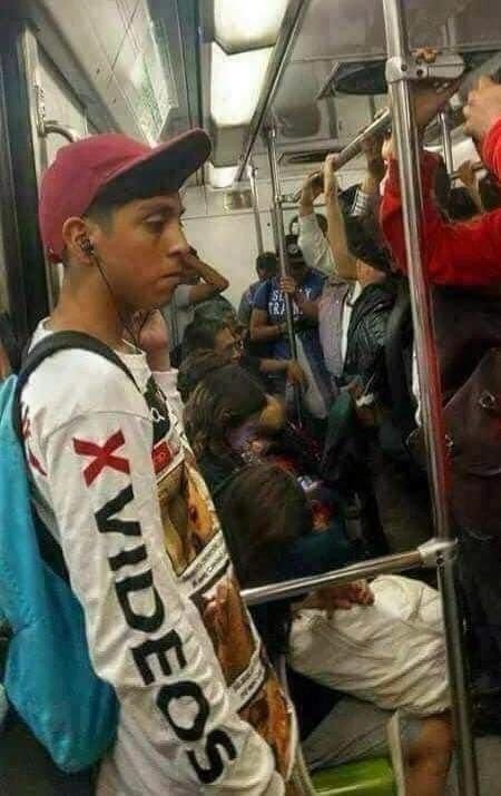 insane poses tweet media