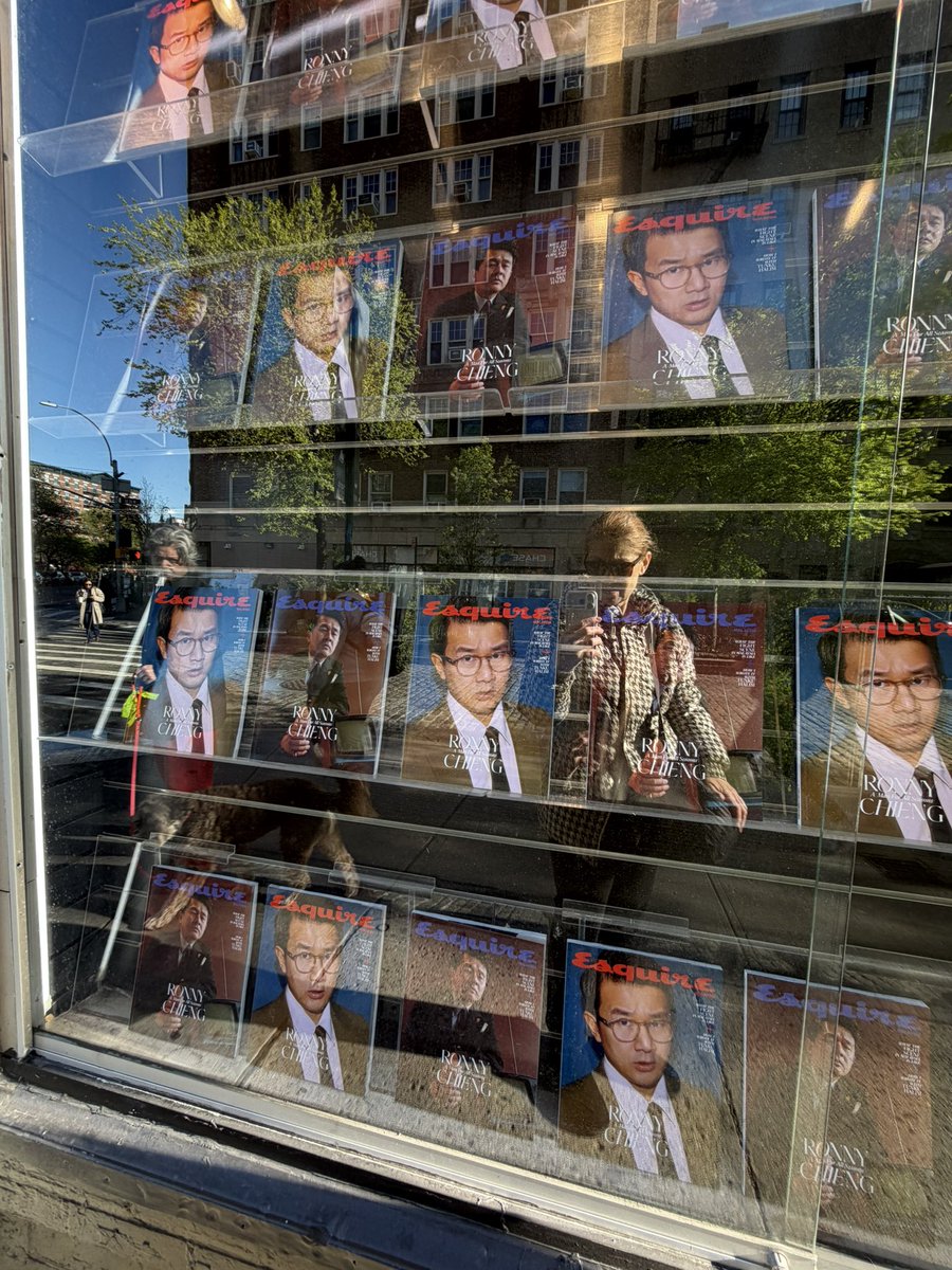 CapeFloy's tweet image. Music dingaling  
And, hate them all cling clang clock, there’s your second floor drop wet and naked from the shower directly to neighbors. #atonal #ICEDFloy #urgency #seasonaldepression