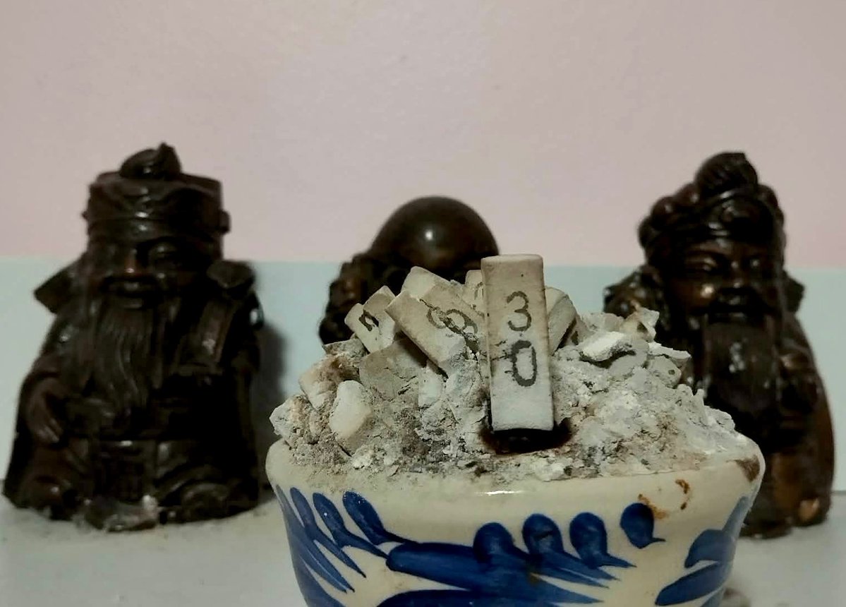 ซูรับทรัพย์ tweet media