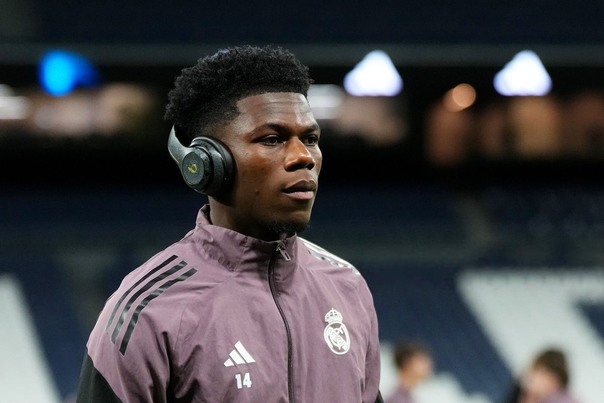 utdreport's tweet image. Andy Mitten on Aurélien Tchouaméni: “#mufc have been keeping an eye on him for a long time. They understand he might be gettable. I’m not saying it is going to happen but it’s possible, he's the only player United are looking at from Spain to my knowledge.” [@TOTDevils]