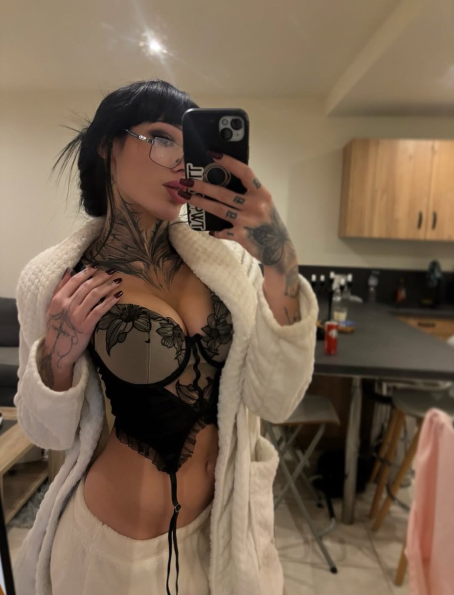 Women's are Goddess tweet media