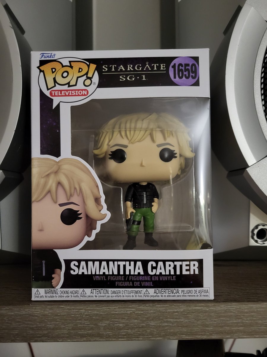 mp_marinamarket's tweet photo. Thus ends the "I don't buy merch" stage of my life...
#WeWantStargate
#StargateIsBack
#NewStargate
#GeneralCarter https://t.co/dk4Vk6QyFr