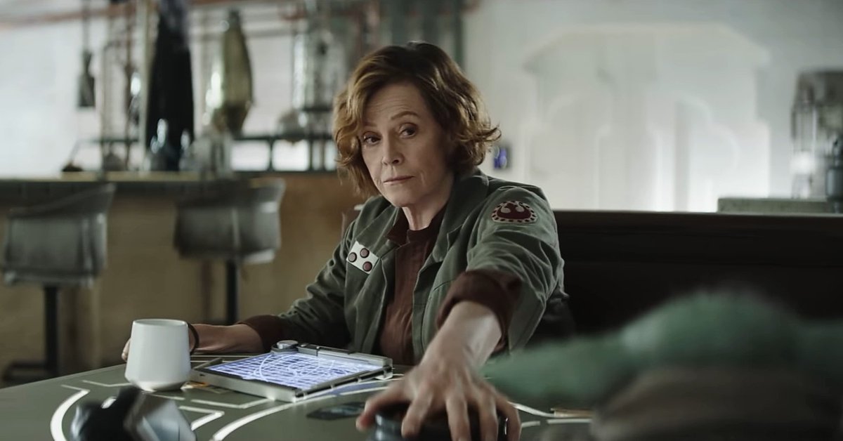 The Mandalorian and Grogu supondrá el regreso a Star Wars de la gran María Luisa Solá, la voz de Leia en castellano tanto en la trilogía original como en las secuelas.

Solá es la actriz de doblaje habitual de Sigourney Weaver y doblará a la coronel Ward en la película.