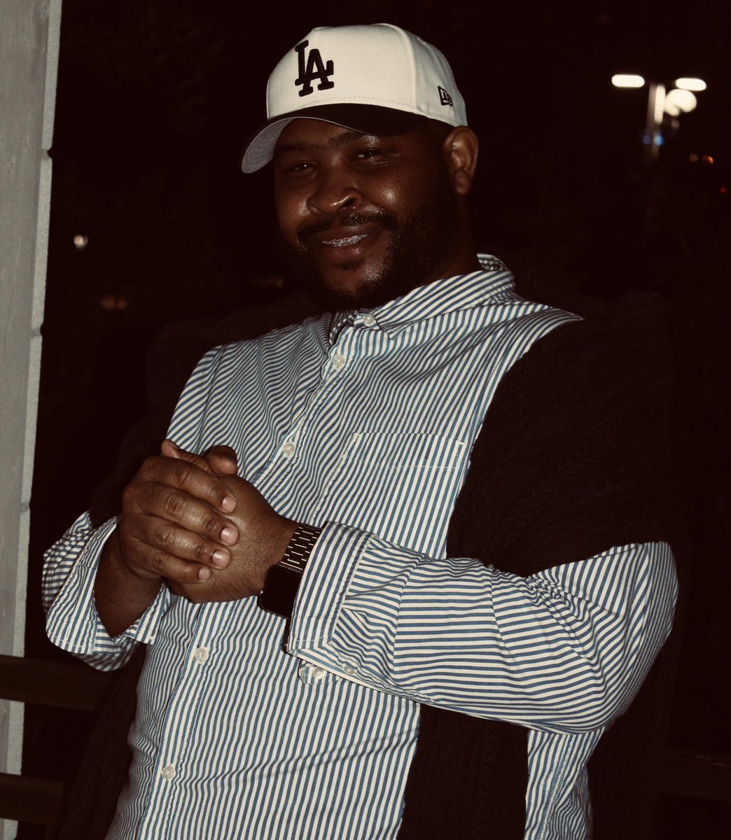 AMERICA’S SWEETHEART ❤️🤍💙 tweet media