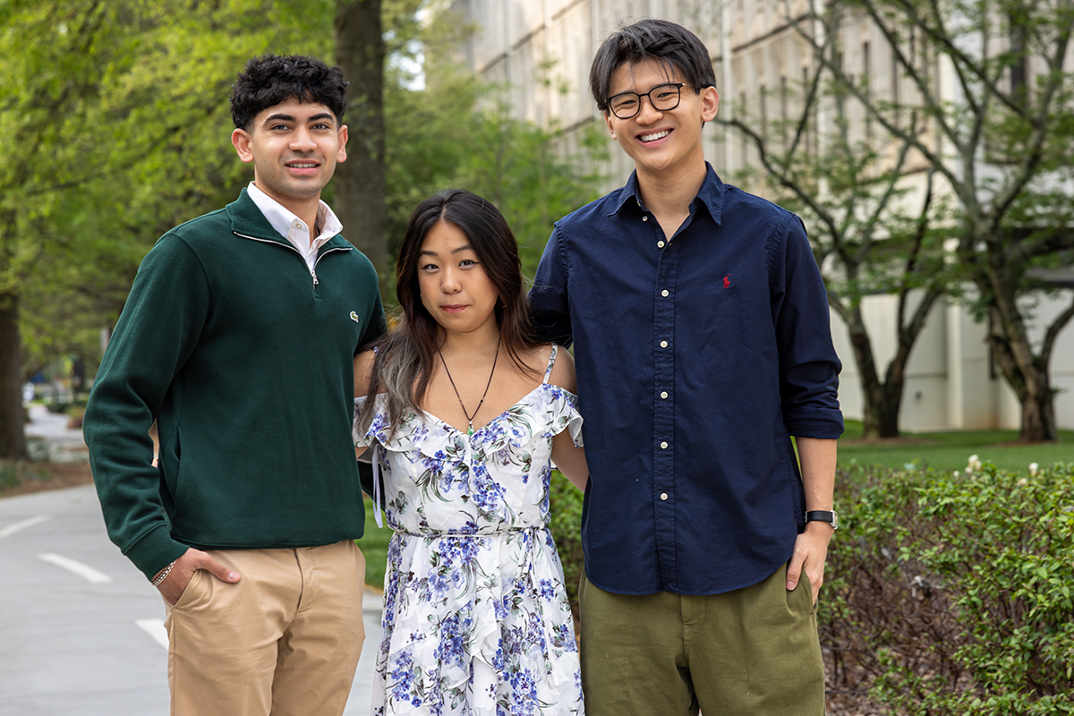 EmoryUniversity's tweet image. Congratulations to Eshan Momin, Emily Huang and Daniel Hua for winning the elite Goldwater Scholarship! It is the nation’s top scholarship for undergraduate students studying math, natural sciences and engineering. 🔗 links.emory.edu/1sC #Emory #EmoryUniversity
