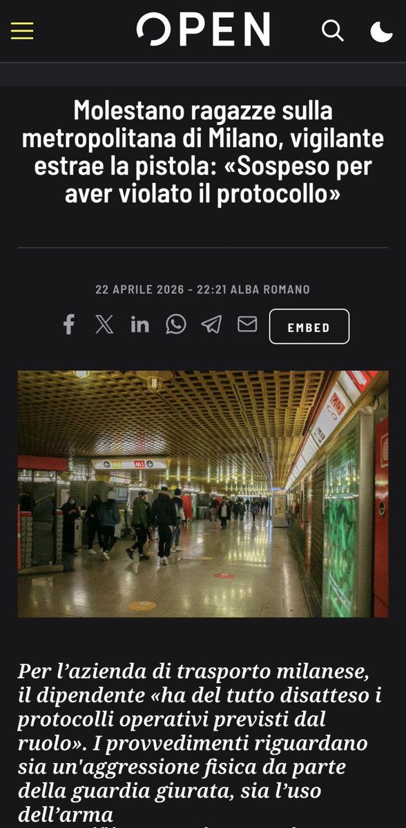 Per una volta che qualcuno ha il coraggio di intervenire contro stammerda di bastardi..

Invece di premiarlo.
Lo sospendono.

Abolite tutte le forze dell'ordine.

È TUTTO FINITO.

#ItaliaPaeseDiMerda
