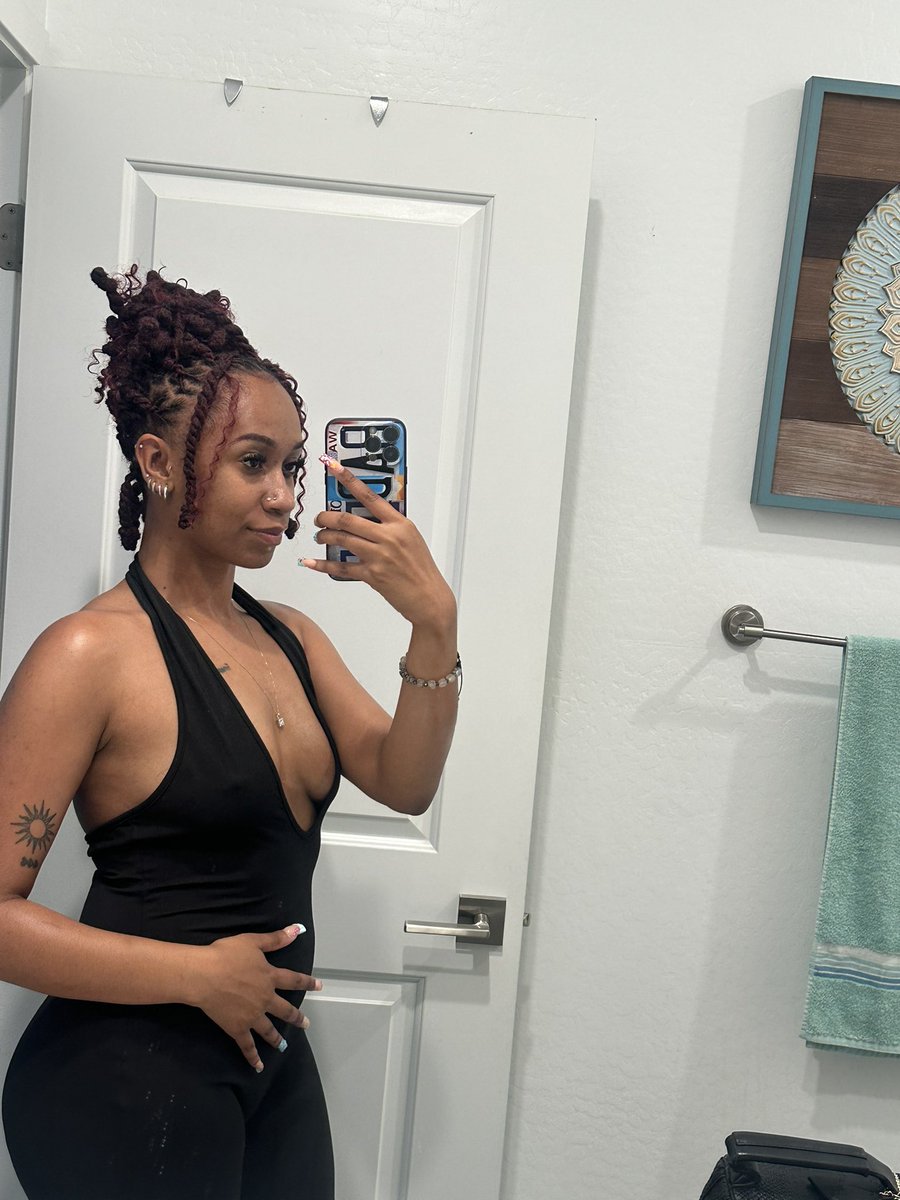 Ky 🌻 tweet media