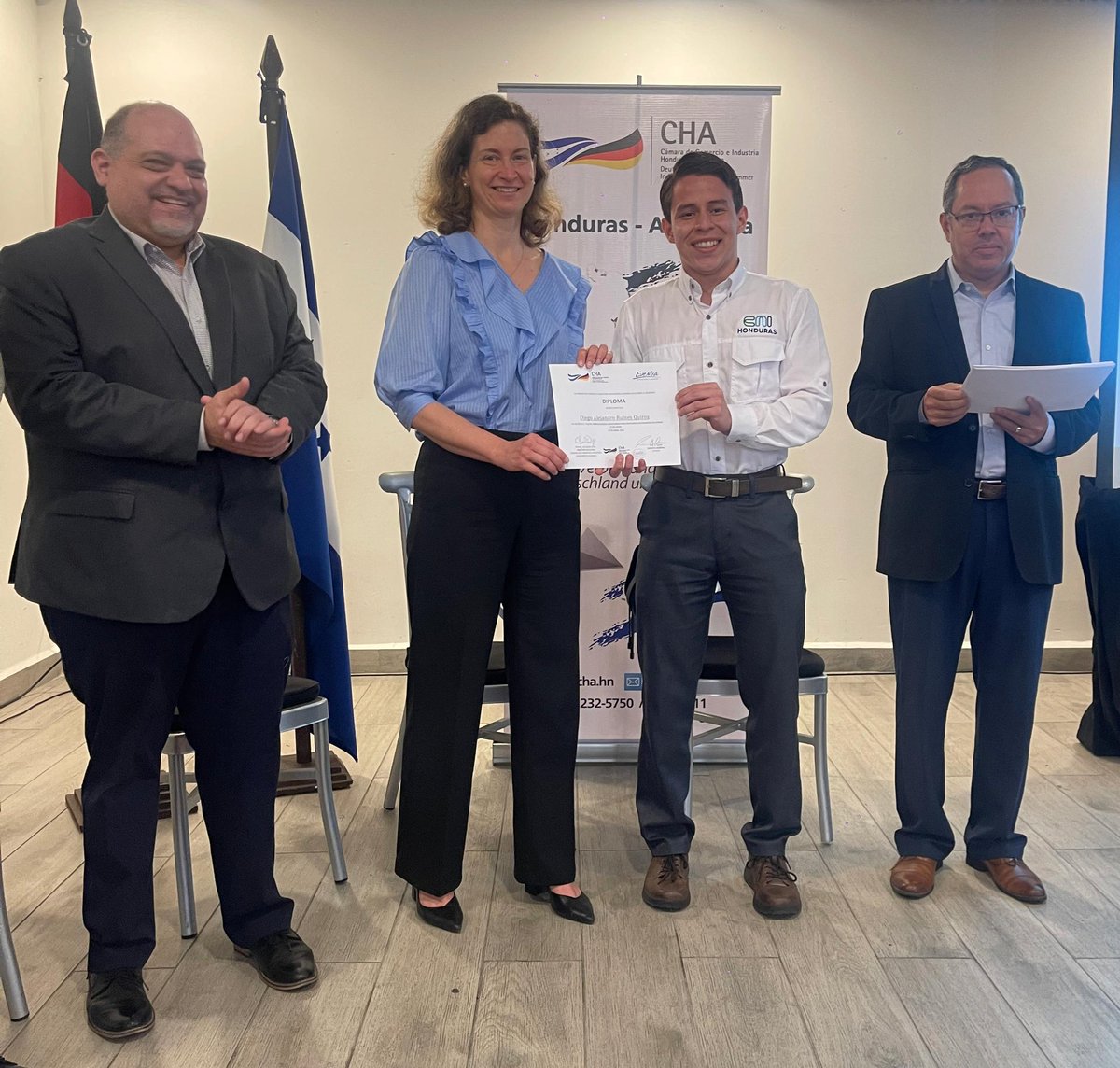 Consejo Nacional de Inversiones tweet media