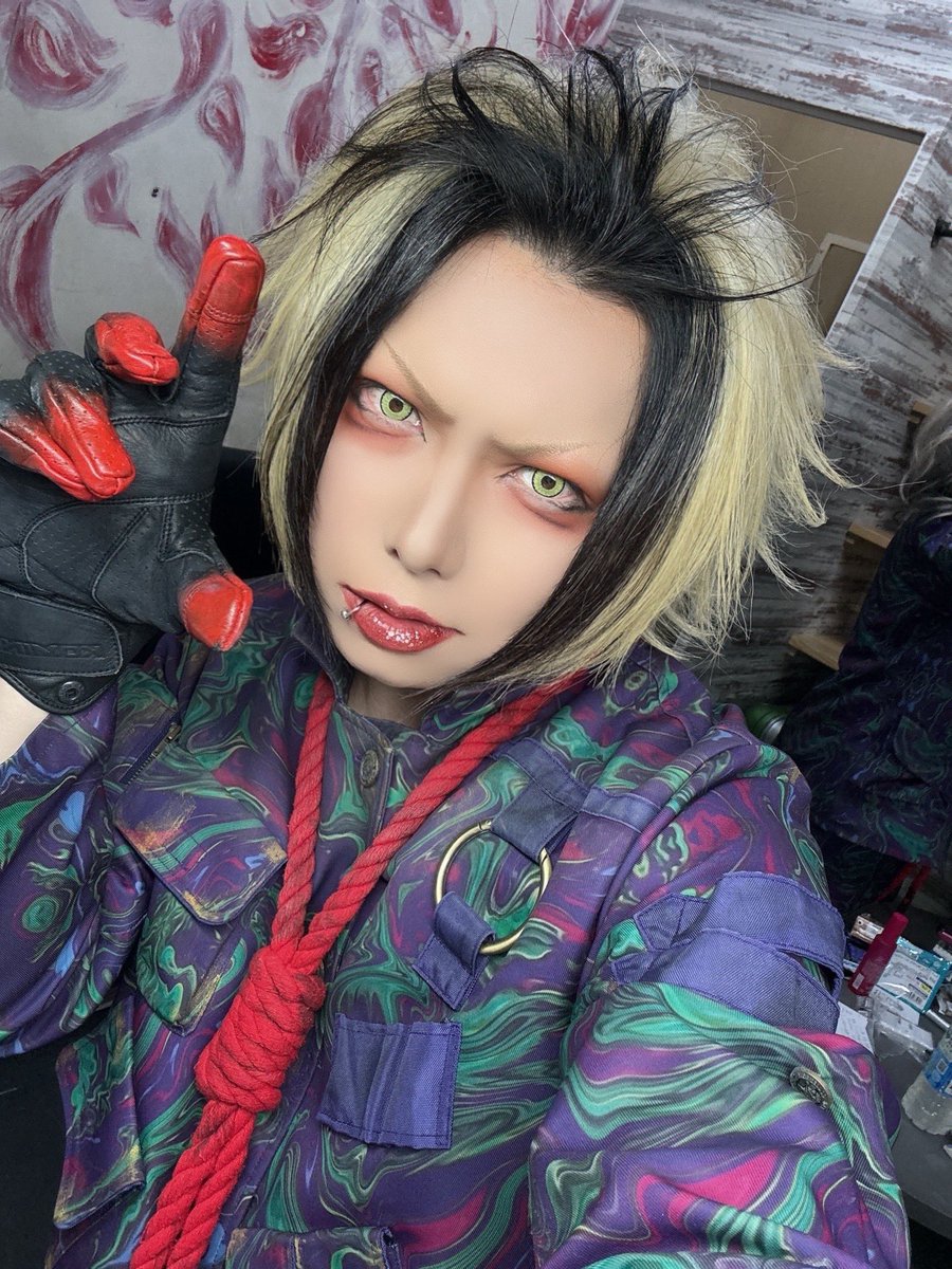 「毒ヲ食ラワバ皿マデ」
札幌 Crazy Monkey 2日目

スペシャルハッピーでドリルな一日
ミスイはあんなライブも出来ちゃうのだ

全て主役の人柄あってこそ
いつも俺らと弱虫を笑顔にしてくれてありがとう

ミスイの春に札幌は必要不可欠だね
寒いけど胸はあったけぇわ

てっちゃん
誕生日おめでとう🗽
