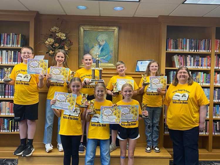 PioneerElement1's tweet image. 2026 Elementary Battle of the Books champions! Way to go Panthers!
