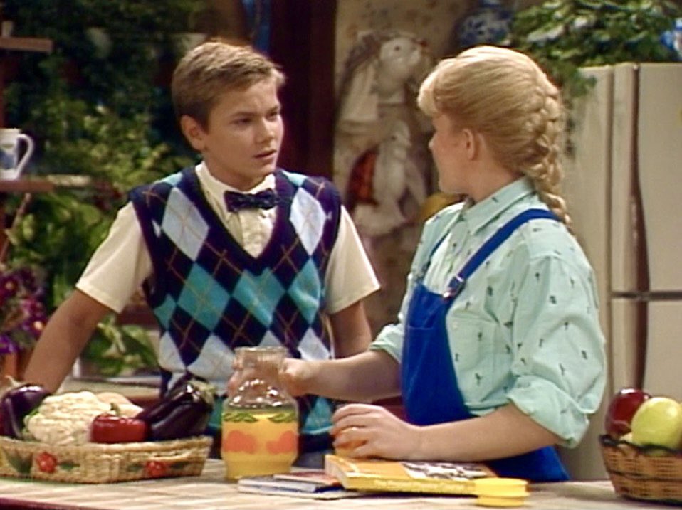 landofthe80s's tweet image. On this date in 1986, River Phoenix guest-starred on an episode of “Family Ties” #80s #nostalgia