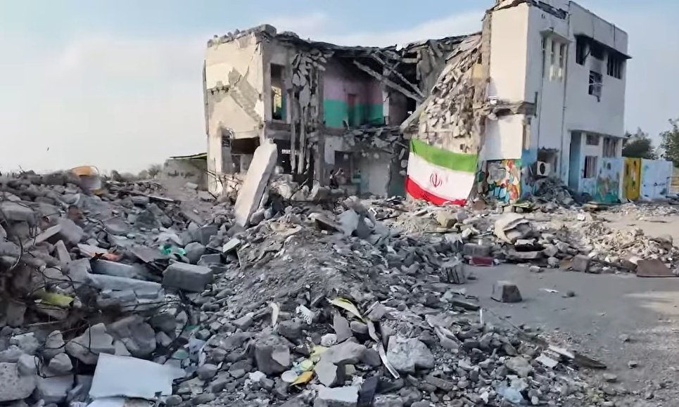 Nature_NeedsUs's tweet image. This is the school where about 170 small children were killed by US missiles. #Trump must go to jail. Trump is War Criminal.
Please #Repost it.

#Minab #Iran #USmilitary #Trump #WarCrime