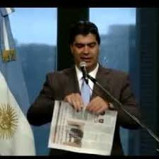 CASA ROSADA

Cuando no podes controlar la inflación
Cuando la imagen del gobierno esta en plena caída
Cuando hay tanto escandalo de corrupción, ...
todo gobierno tiene una salida.-

LA CORTINA DE HUMO DE ATACAR AL PERIODISMO.
Es gratis, y te da una semana mas de gobierno.
$LIBRA