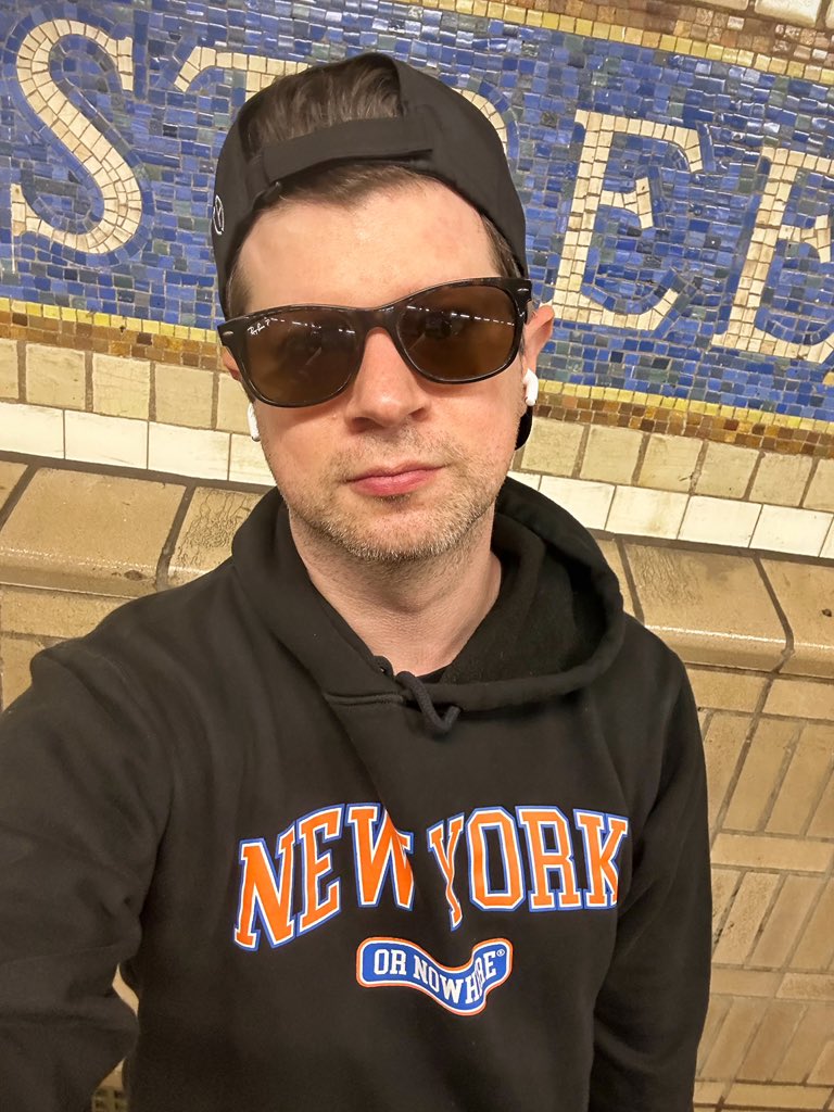 jamesspector's tweet photo. It’s always New York or nowhere. Let’s go Knicks. Game 3. https://t.co/uVYPrJiBim