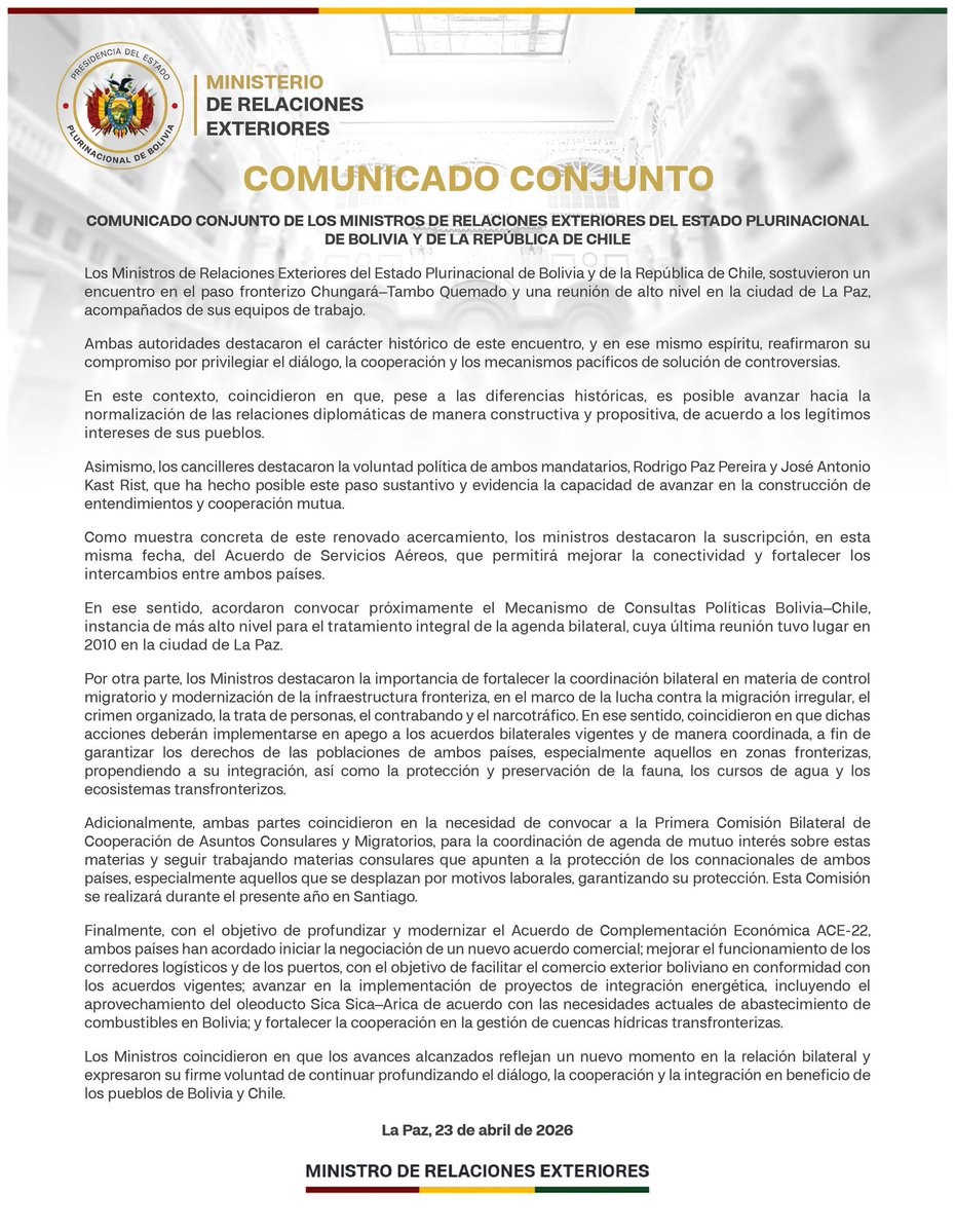 MRE_Bolivia's tweet image. Bolivia y Chile concluyeron una jornada de trabajo con diálogo franco y constructivo. 🇧🇴🇨🇱
Adoptaron un comunicado conjunto que marca un nuevo impulso en la relación bilateral.

#Bolivia #Chile #Diplomacia #RelacionesBilaterales