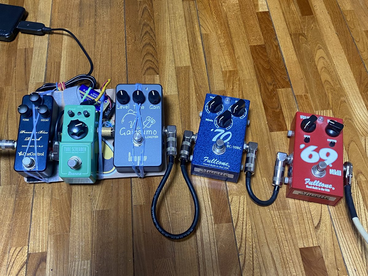 maggotbrain2's tweet photo. 来週末のギターデュオライブ用ボード
スライドバー使用時の音がイマイチ納得できず色々引っ張り出して結局この組合せ
GainSumoLimited
#SUMOSTOMP
#GainSumoLimited
#ShigemoriRubystoneYGSP https://t.co/2mSyv8HocZ