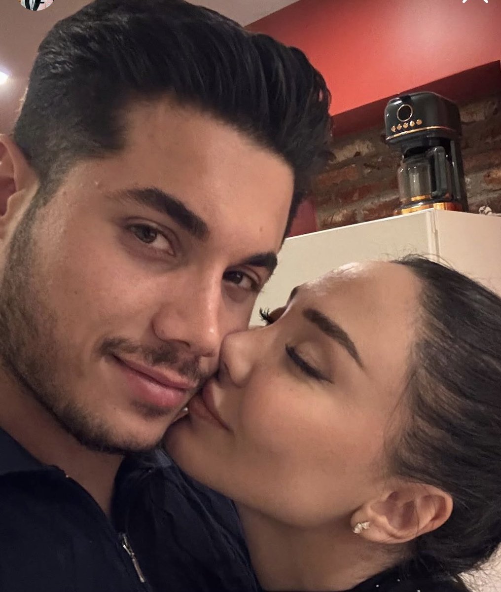 rshasel's tweet image. #kerper 💕