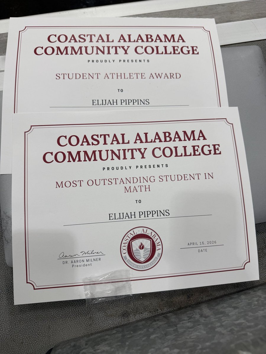 eli_pippins's tweet image. Gets it done on and off the court! 😎#student #athlete