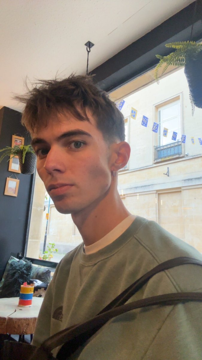 harrison (///) tweet media