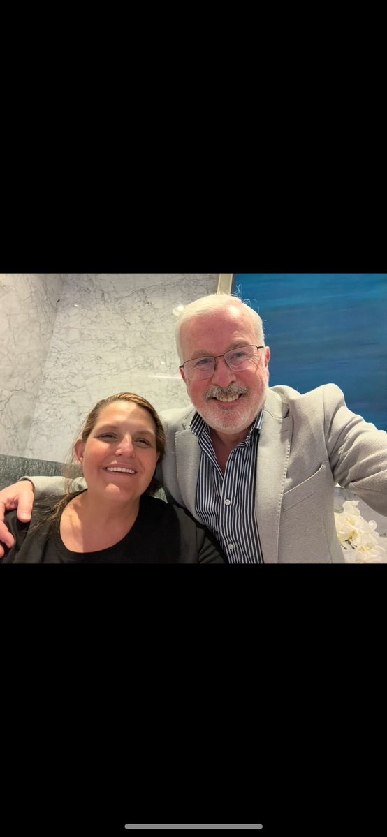 PaulApp0505's tweet image. “The dogs on Main Street Howl….”

Always for Kimmy #KimKonopka ❤️💔❤️💔

🙏🙏 @BDoltri ❤️❤️❤️ @springsteen ❤️❤️❤️ @RuthBadleyPR ❤️❤️❤️ @BrianHayes757 ❤️❤️❤️

#Darkness 
#PromisedLand
#HungryHeart
#Liverpool7June2025

My video from last year shortly after Kim passed ❤️💔❤️💔