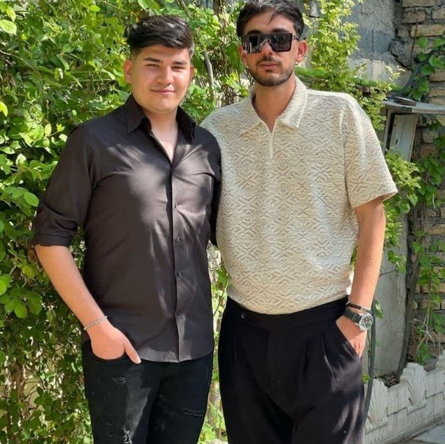 en_simayazadi's tweet image. 5/ At the same time, three other political prisoners — Abolfazl Rahbar, Omid Rahbar, and Farshid Dolatiari — were transferred from Fashafouyeh Prison to Ghezel Hesar Prison.