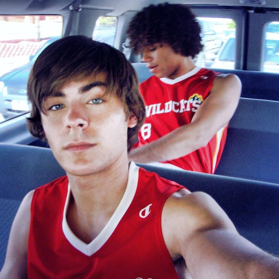 popculture (@notgwendalupe) on Twitter photo 