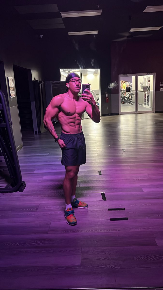 KairoNoEgypt_'s tweet photo. i hibernated for this #leanphysique #lean #muscle #abs https://t.co/EvT5i0zIpP