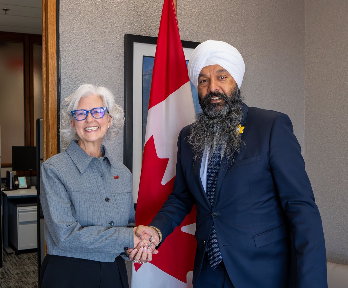 Development Canada tweet media