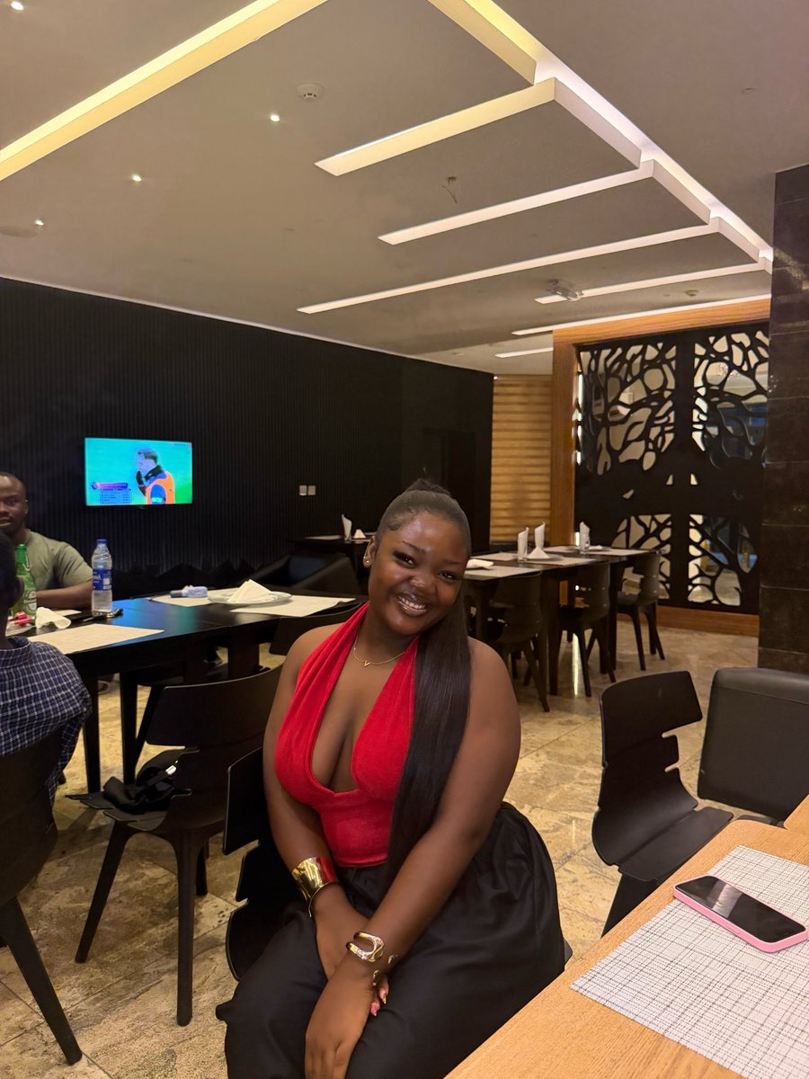 •j𝜗𐑞 tweet media