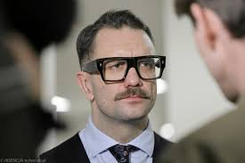 fellopian tube tweet media