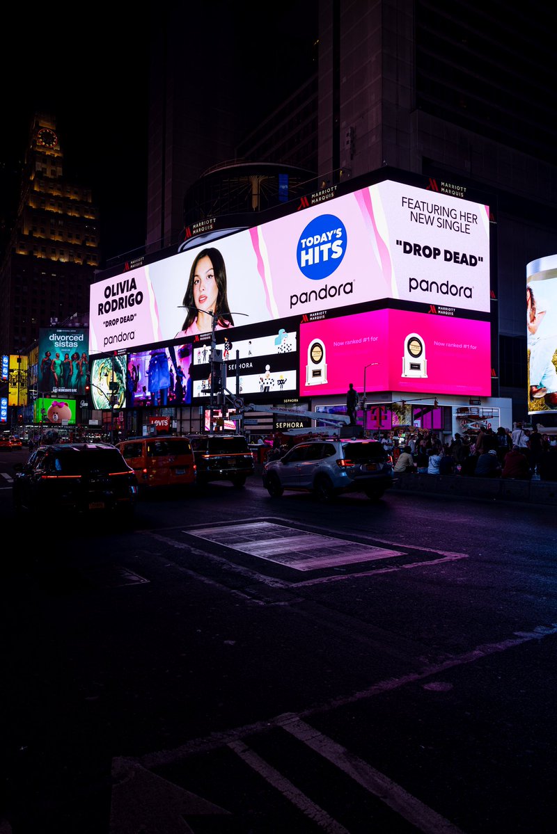 olivia’s livies 🩷 tweet media