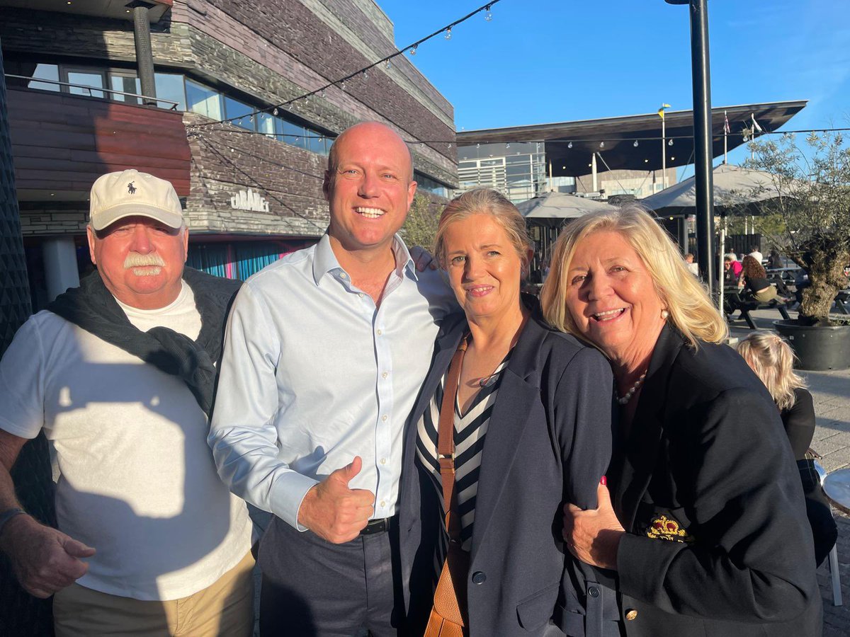 Dan Thomas tweet media