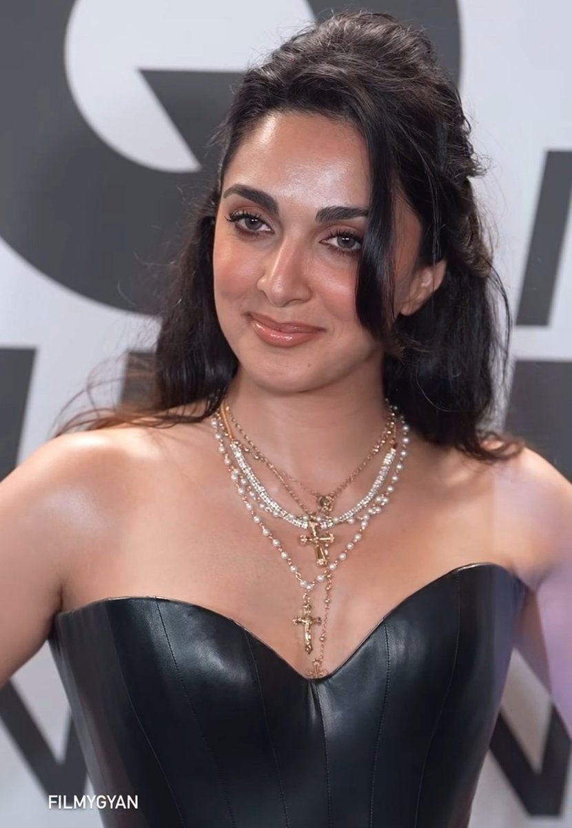 Saffron Chargers tweet media