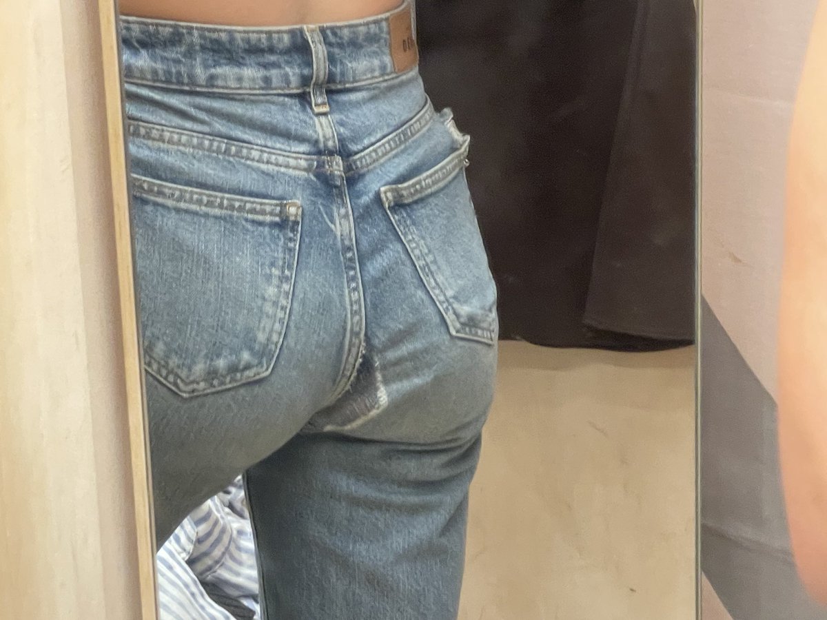 sarah 𓂀 tweet media