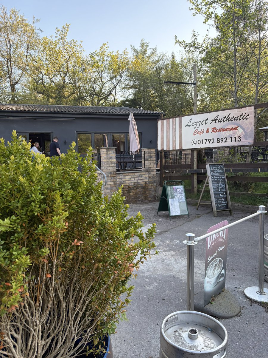 The best place I enjoy for food in  Swansea another lush meal in Lazettes authentic restaurant ❤️