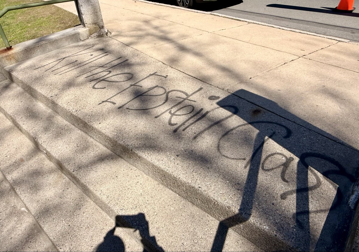 Aviva Klompas tweet media