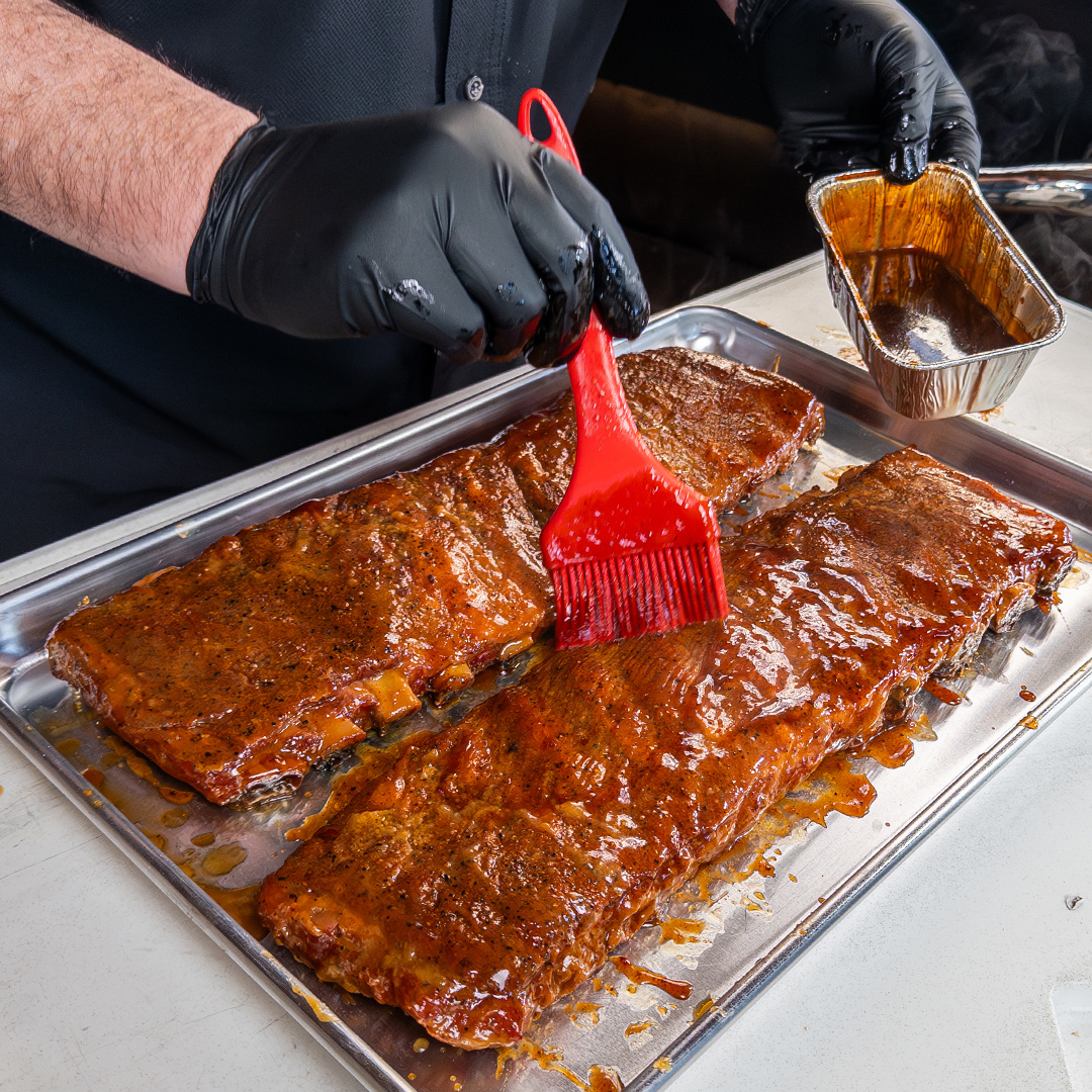 HeathRilesBBQ's tweet photo. Ribs are kinda my thing…New recipe drops at 3PM. Guess the flavor 👀

Hint: sweet up front… little heat on the back end https://t.co/e5v57BNBtG