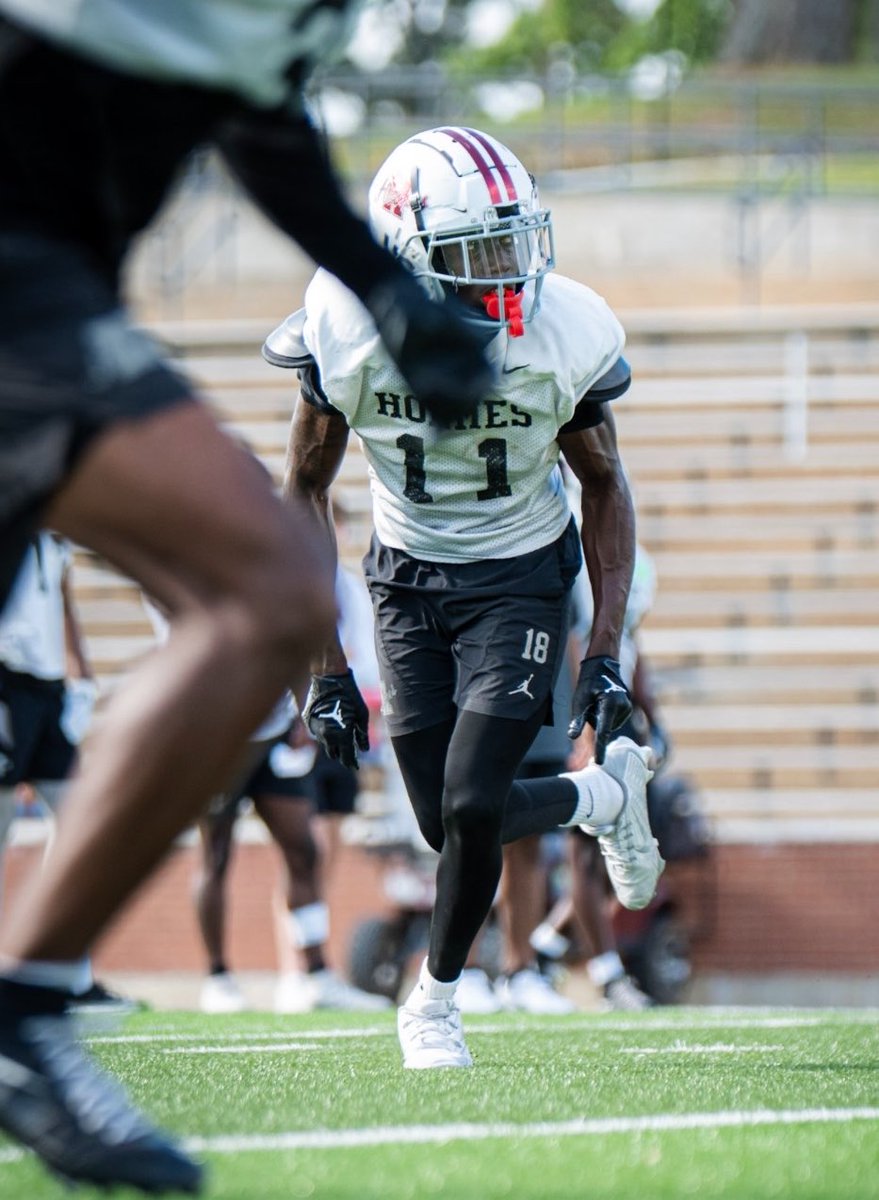 jerkelivy1's tweet photo. PLAYMAKER🦅
https://t.co/GkLyLLRnL6 https://t.co/DcOmjbM3VA