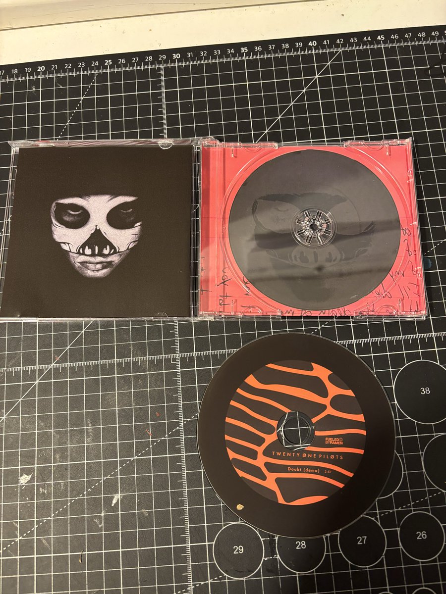 BishopsBrand's tweet photo. We created Doubt (demo) as CD ☺️ https://t.co/wCH7LNMITt