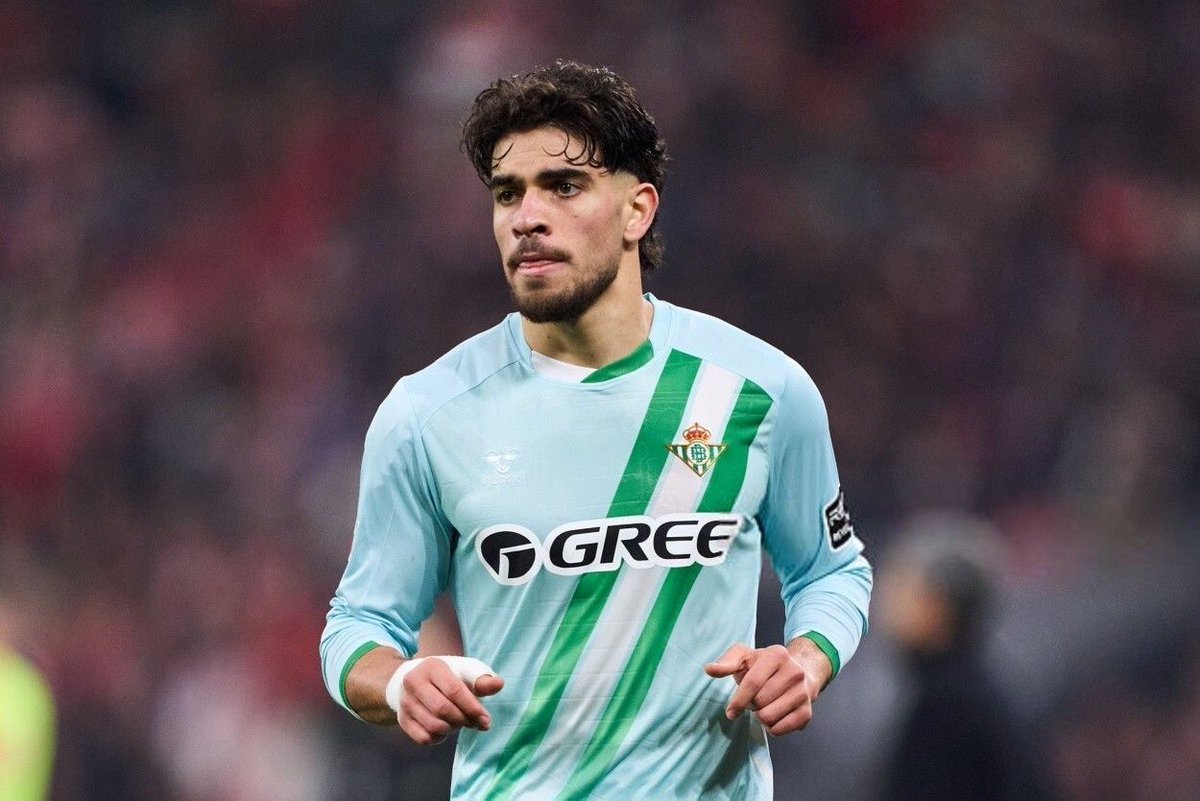 DataMB_'s tweet photo. 🇲🇦 Abde Ezzalzouli (Real Betis, 24)

◉ 92nd percentile for successful dribbles
◉ 91st percentile for progressive carries
◉ 88th percentile for npxG + xA
◉ 80th percentile for non-penalty goals

No winger wins more duels per 90 in La Liga (12.43) ⚔️

👉 https://t.co/7LFjRrd37l https://t.co/wUQoJpGEKY