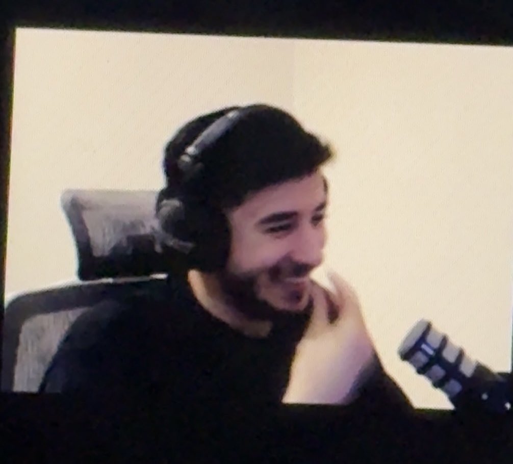 الـعـنود🇫🇷🥖 tweet media