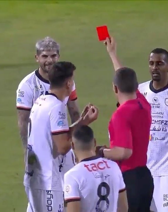 мαjєd мєnєgαzzo tweet media